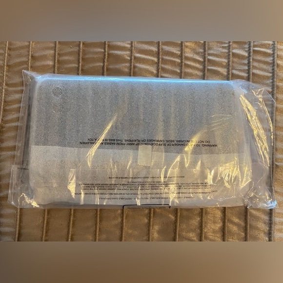 Coach - NEW - Long Zip Around Wallet In Signature Canvas. Gold/Brown Black - Picture 4 of 6